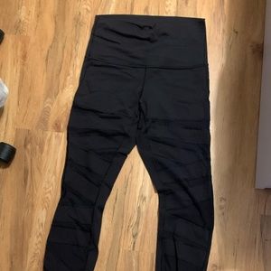 Lululemon black leggings with mesh details size Medium
